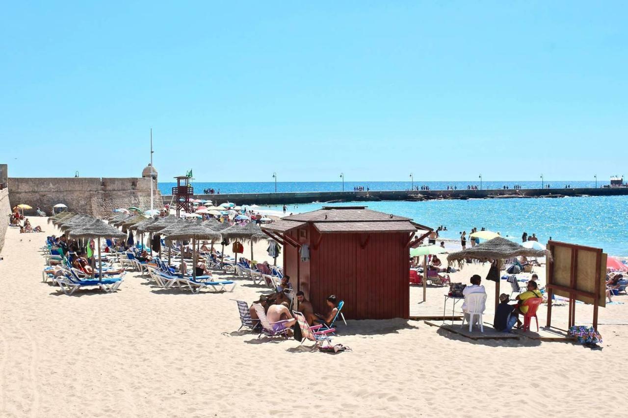 Apartamento Patio Junto A La Playa Cádis