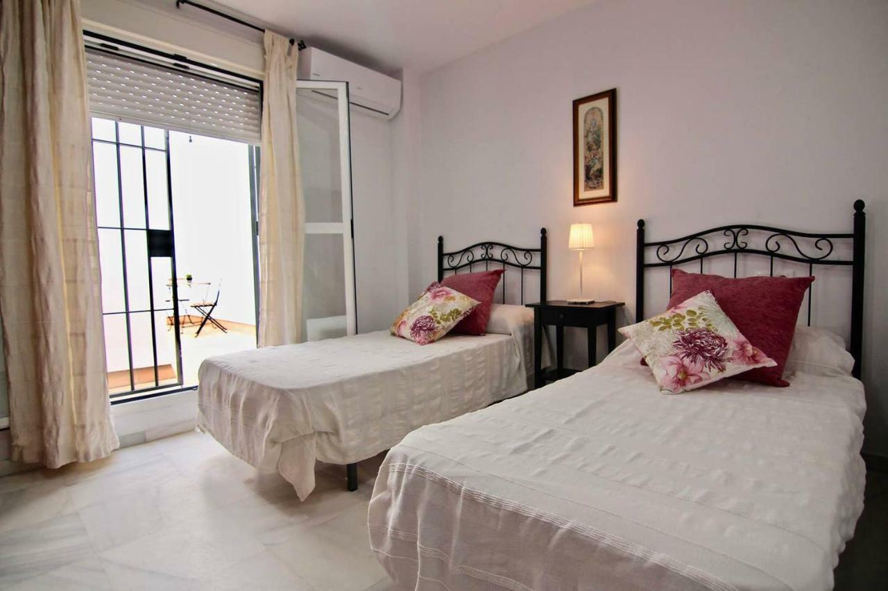 Apartamento Patio Junto A La Playa Cádis